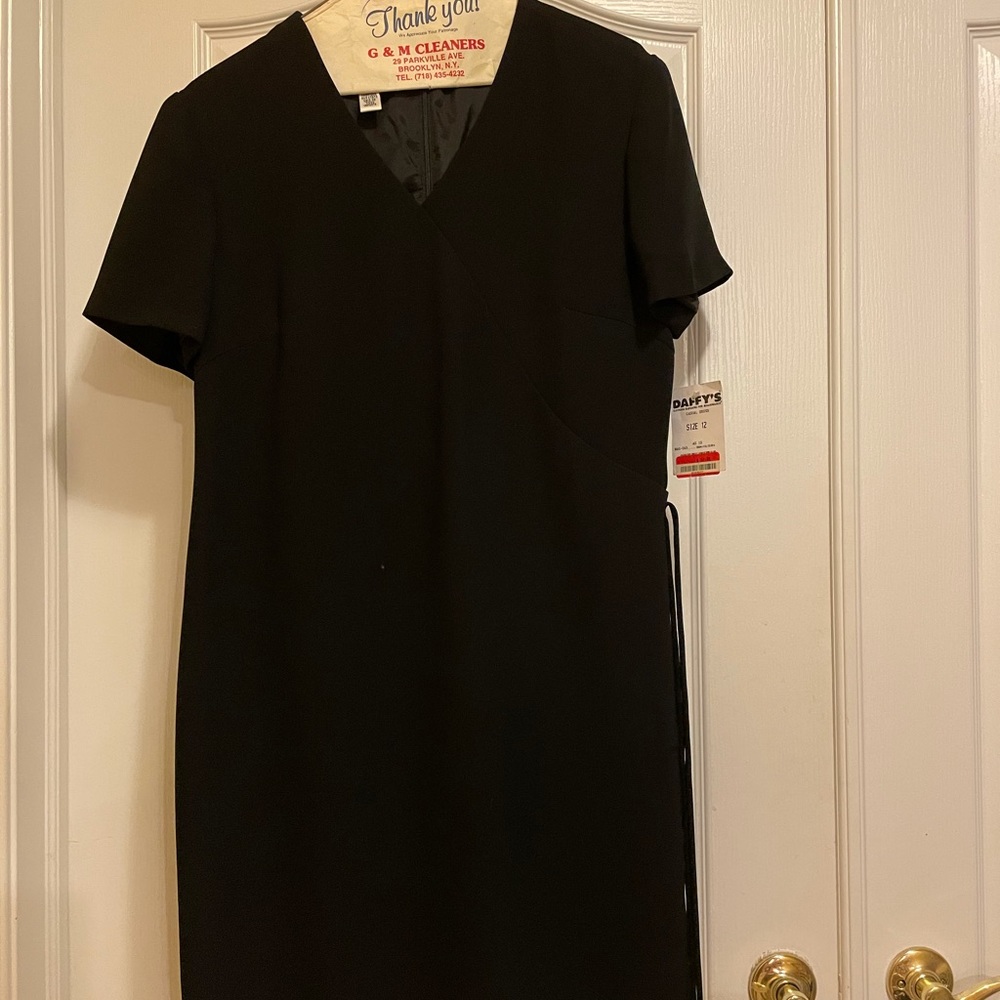 Black V Neck Maggy London Petites Dress Size 12